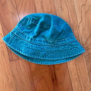 teal bucket hat